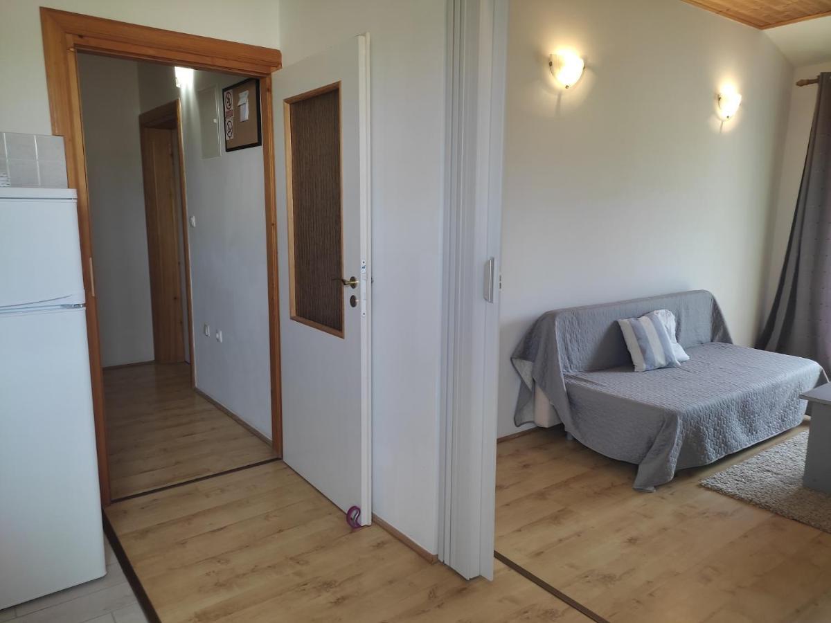 Apartment Arba 1 With Heated Pool Rab Town Eksteriør bilde